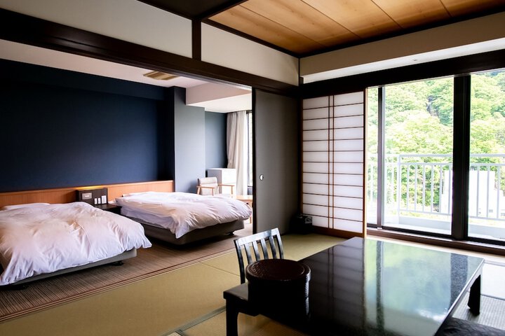 Room 15 of 127