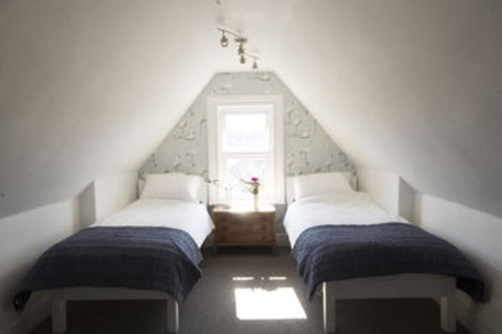 Room 37 of 48