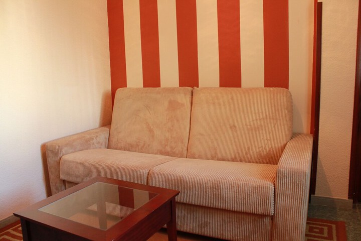 Room 16 of 28