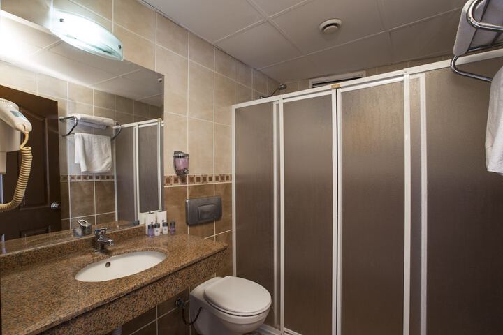 Room 20 of 62