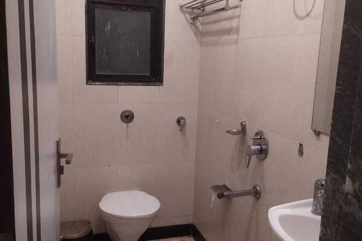 Room 59 of 102
