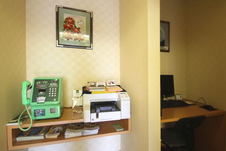 Business Center 50 of 56