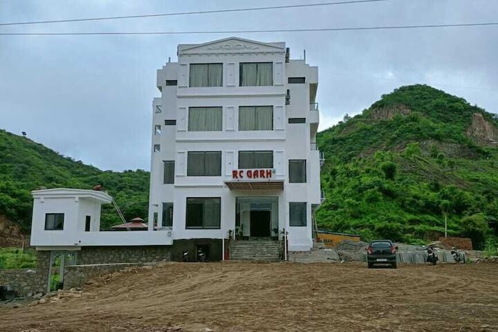 Hotel RC Garh