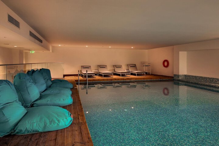 Pool 45 of 92