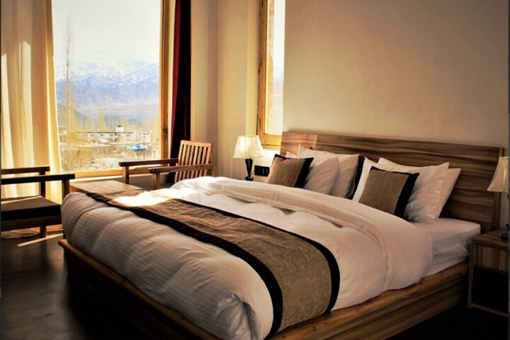Room 6 of 35