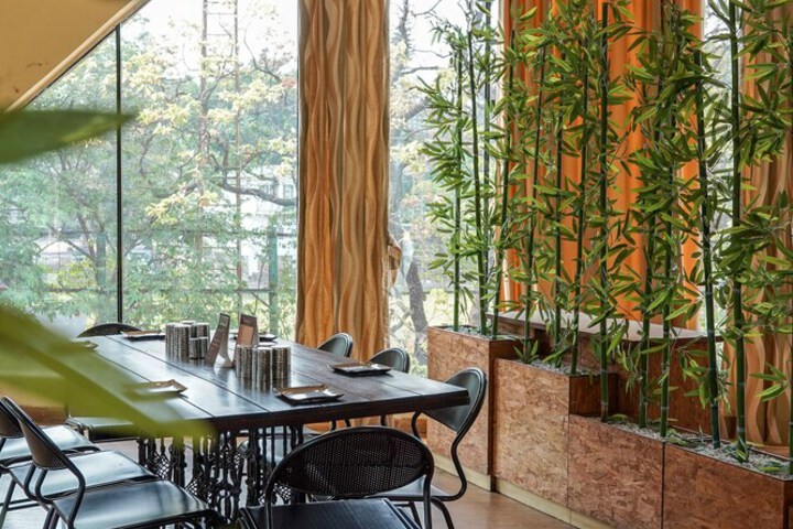 Dining 64 of 76