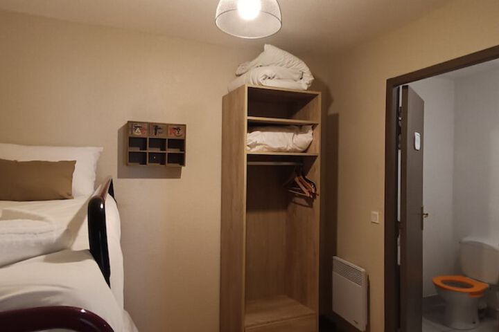 Room 13 of 55