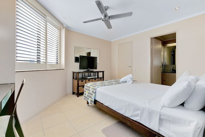 Room 3 of 131