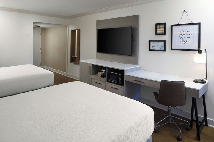 Room 7 of 63