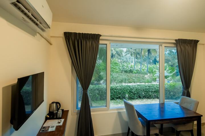 Room 6 of 20