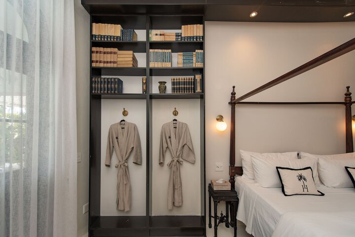 Room 115 of 194