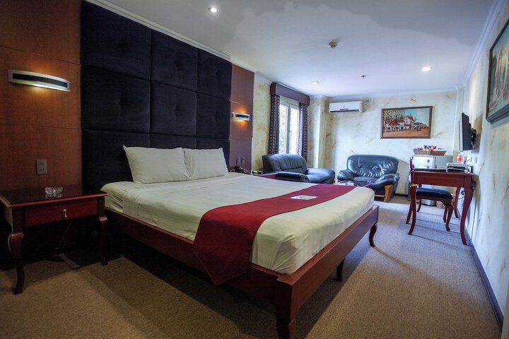 Room 20 of 38