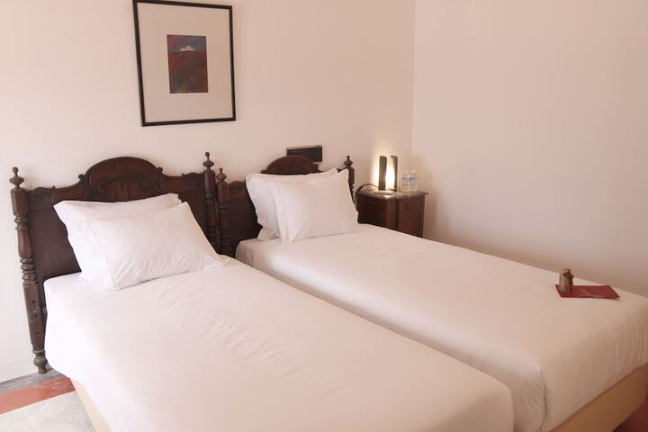 Room 5 of 25