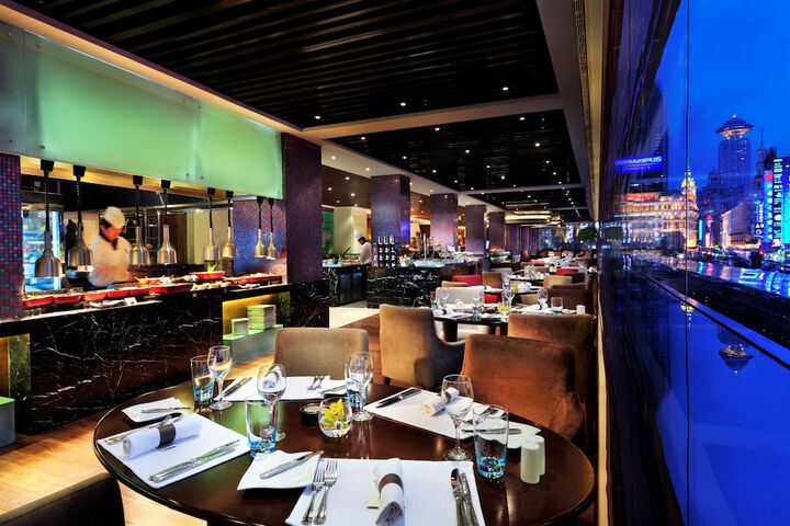 Dining 99 of 156