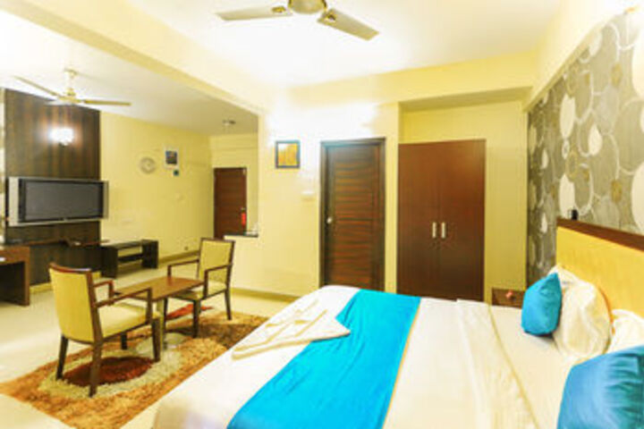Room 15 of 26