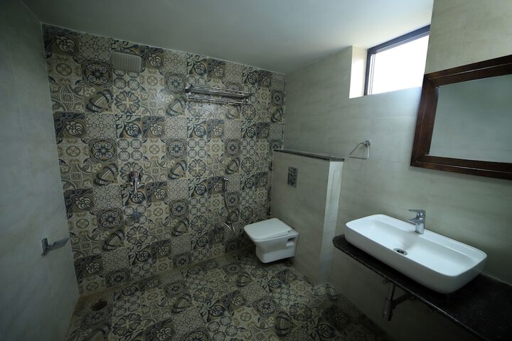 Room 22 of 48