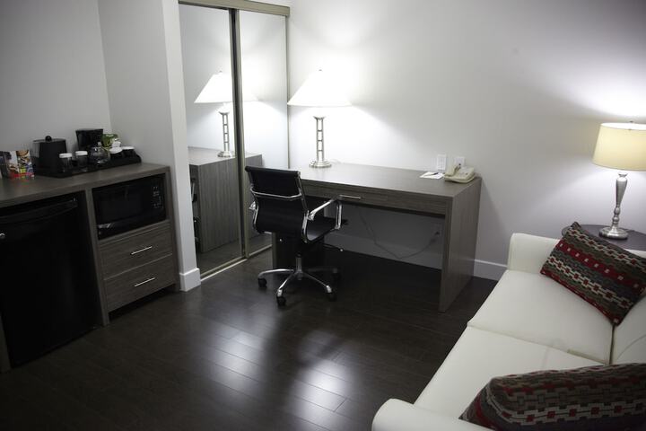 Room 30 of 41