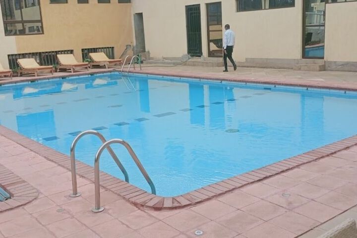 Pool 38 of 110