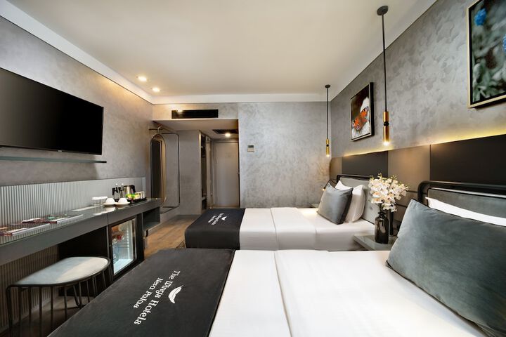 Room 12 of 52