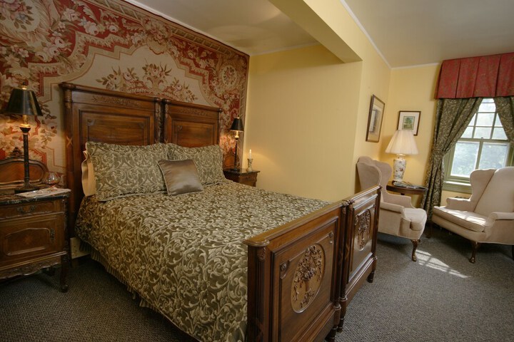 Room 30 of 100