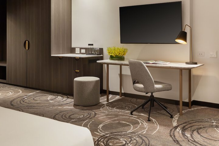 Room 4 of 48