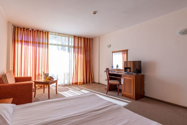 Room 21 of 65