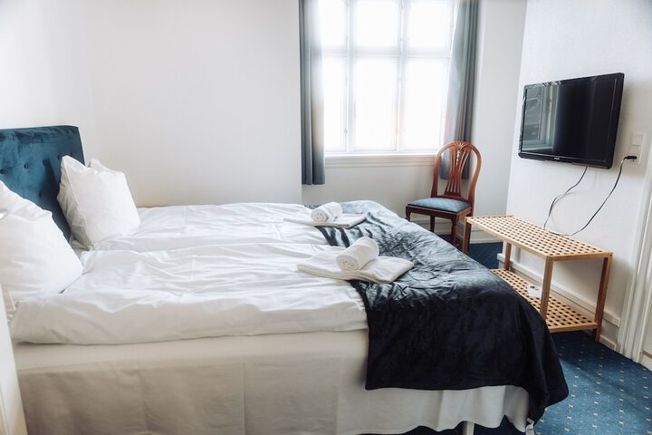 Room 5 of 39