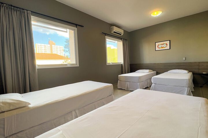 Room 7 of 48