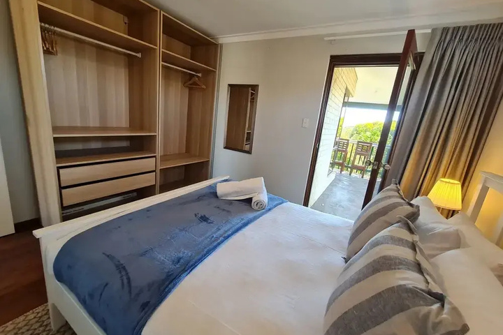 Room 5 of 26