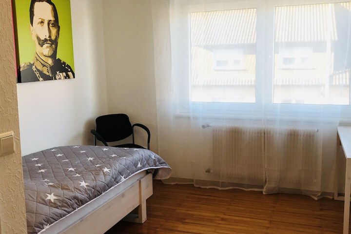 Room 13 of 19
