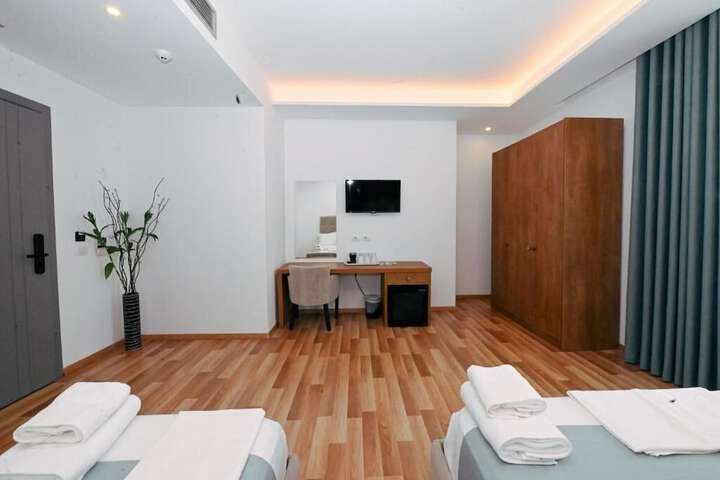 Room 11 of 71