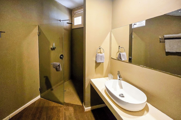 Room 44 of 111