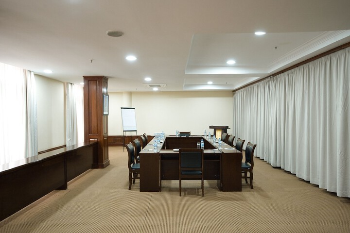 Meeting 68 of 77