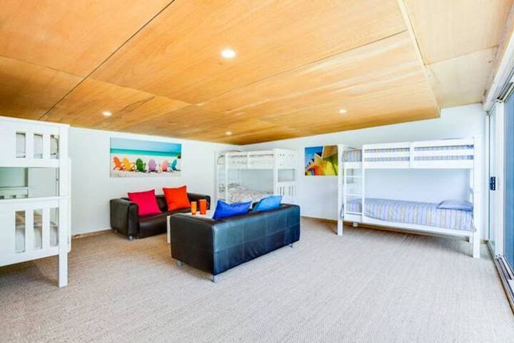 Room 3 of 17