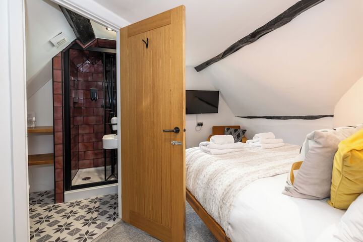 Room 14 of 124