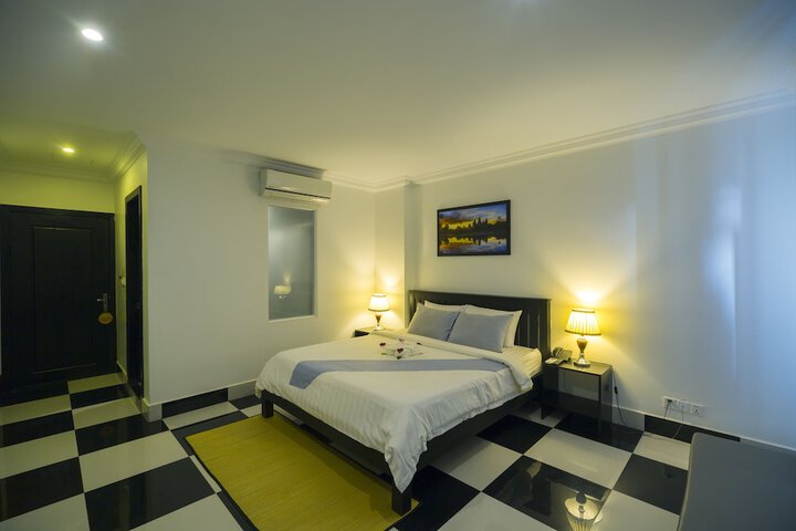 Room 14 of 47