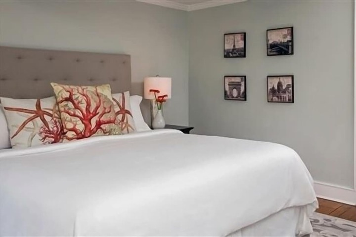 Room 15 of 54