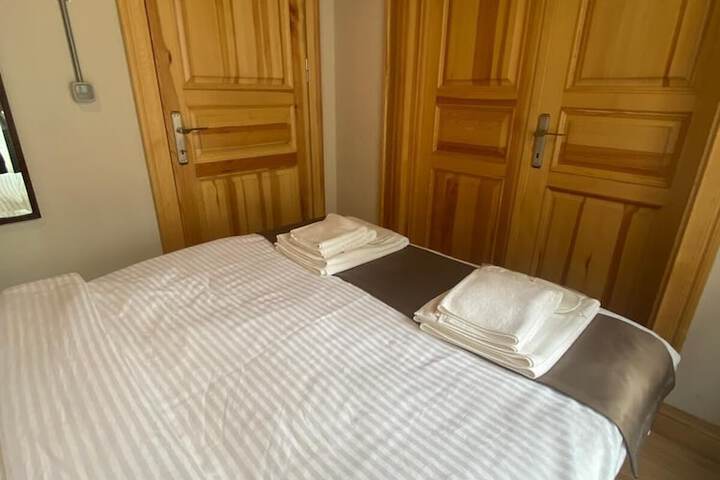 Room 36 of 48