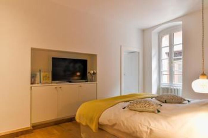Room 8 of 30