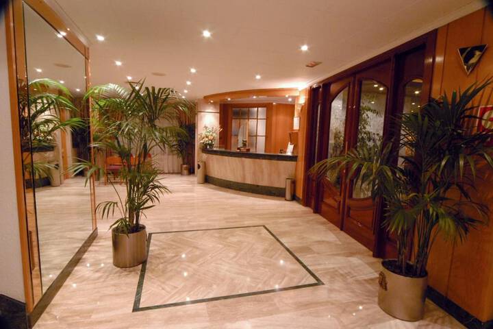 Hotel Interior 5 of 47