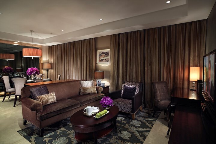 Room 27 of 57