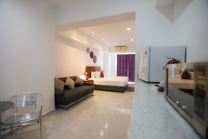 Room 6 of 37