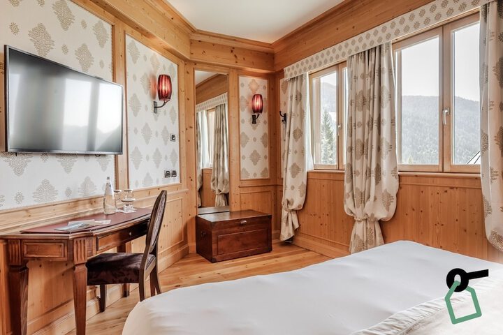 Room 11 of 65