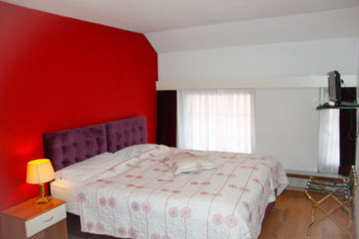 Room 47 of 60