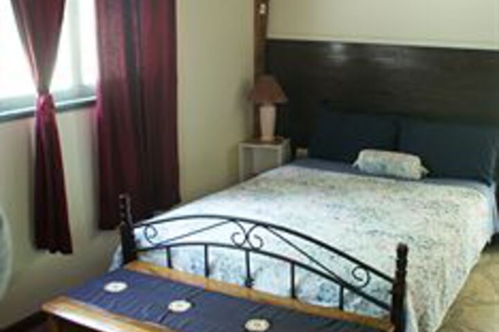 Room 5 of 22