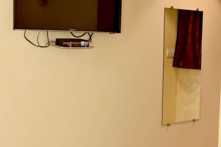 Room 16 of 22