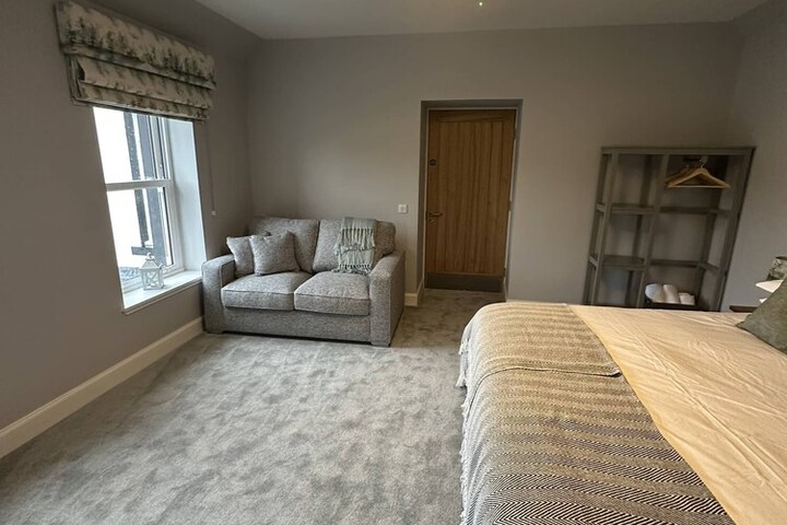 Room 5 of 19
