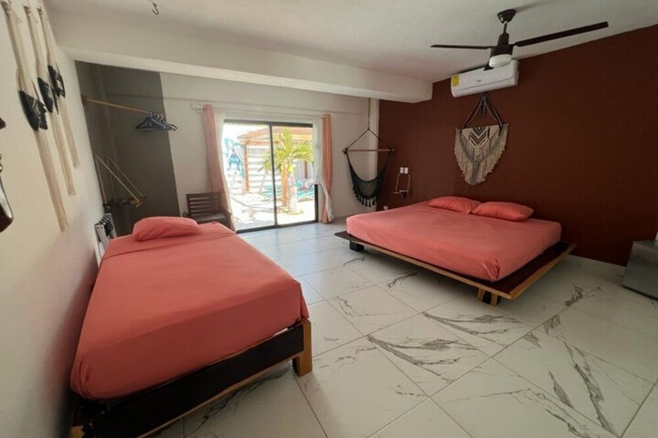 Room 19 of 44