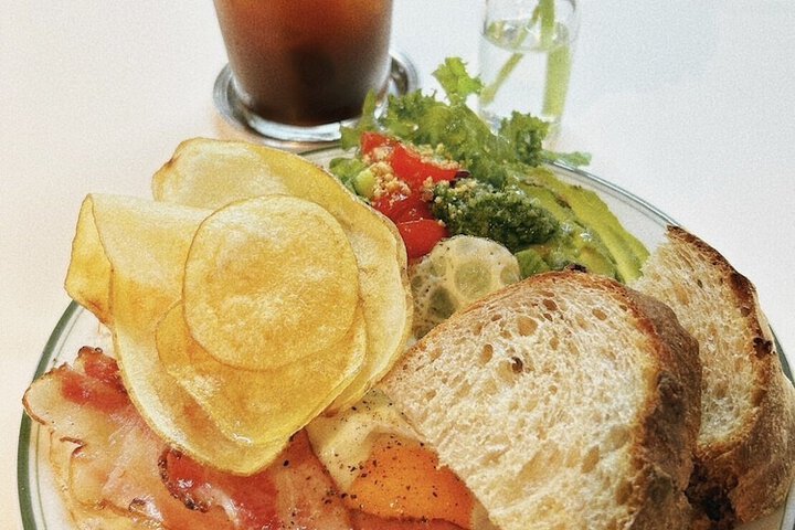 Breakfast/Coffee Service 102 of 127