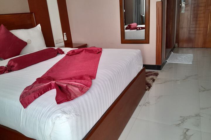 Hotel 107 of 119